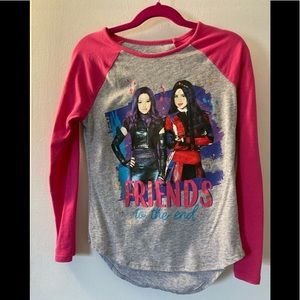 Disney Jumping Beans girls size 7 Descendants long sleeve tee.
